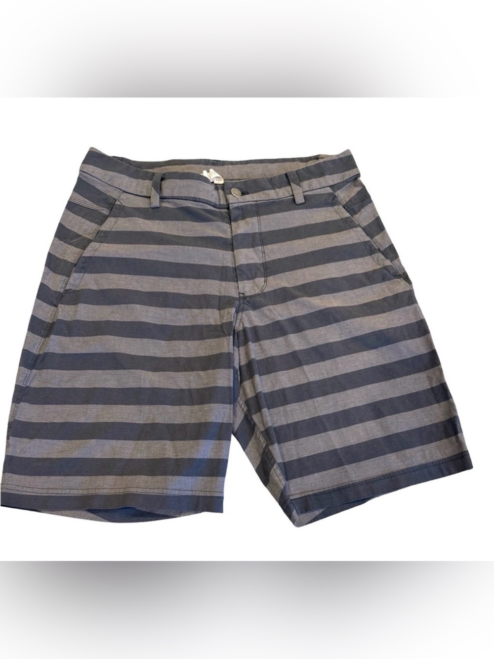 Lululemon Kahuna Men’s Stripe Chino Shorts Size 34 Gray Stretch Golf Casual